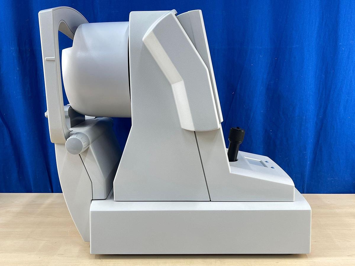 Used ZEISS CORNEAL TOPOGRAPHY SYSTEM Model: 995 YOM: 2008