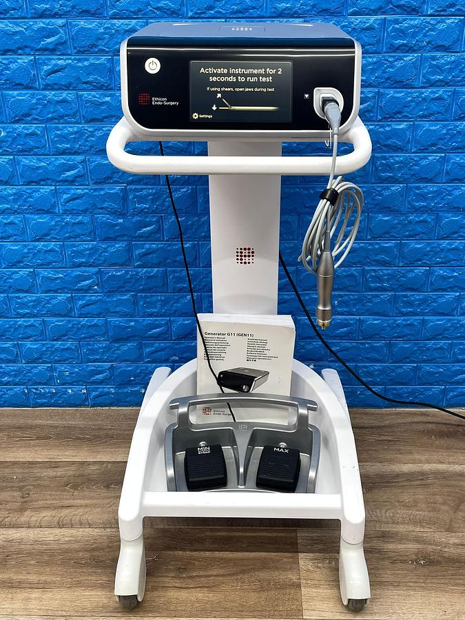 Used ETHICON GEN 11 YOM: 2011  With Ethicon Harmonic Hand Piece