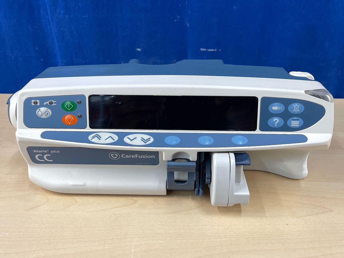 Used Alaris Plus CC CareFusion Syringe Pump YOM: 2011 