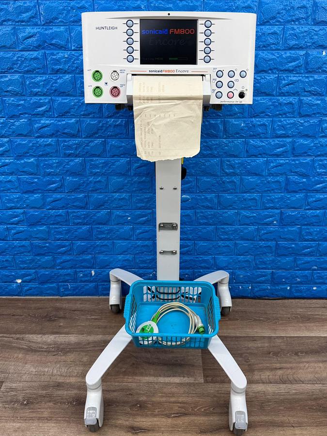 Used Huntleigh Sonicaid FM 800 Encore ECG SN: 751CX0401627-15 Include sonicaid IPX7 US Probe 