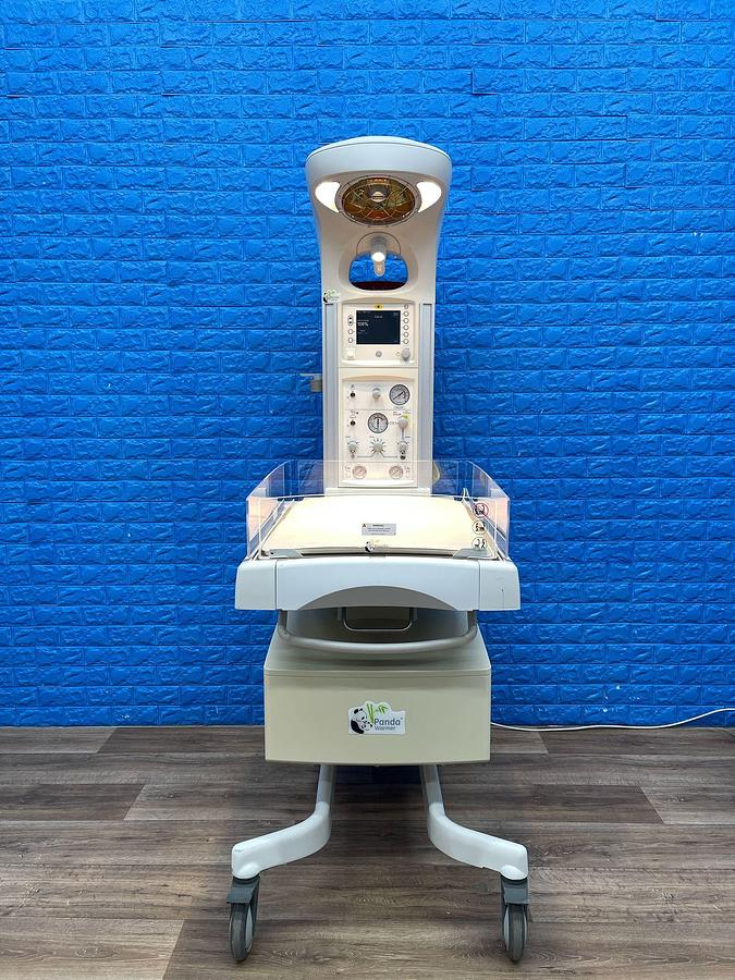 Used GE Panda Incubator YOM: 2010