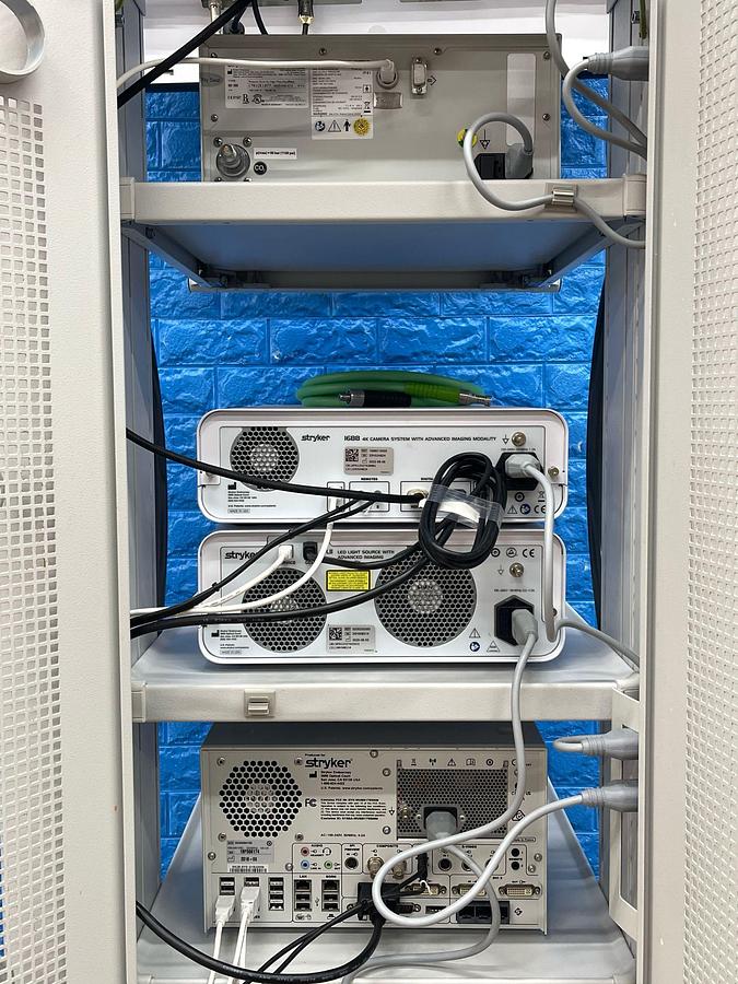 Used Stryker 1688 4K Tower  Lcd Monitor 4k 32” YOM: 2020