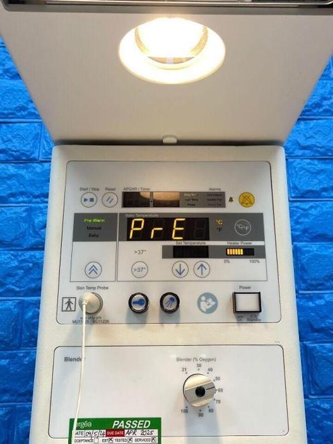 Used 2021 - DRAGER Resuscitaire