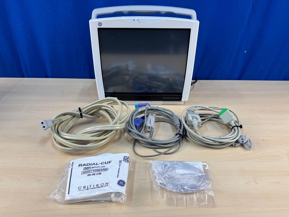 Used GE B450 Patient Monitor YOM: 2018 Include GE E-MINIC Gass Module YOM: 2014