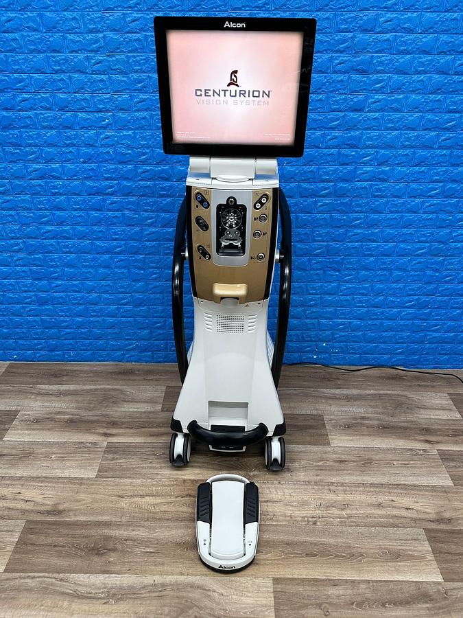 Used ALCON Centurion Phaco Machine, YOM: 2016 Phacoemulsifier