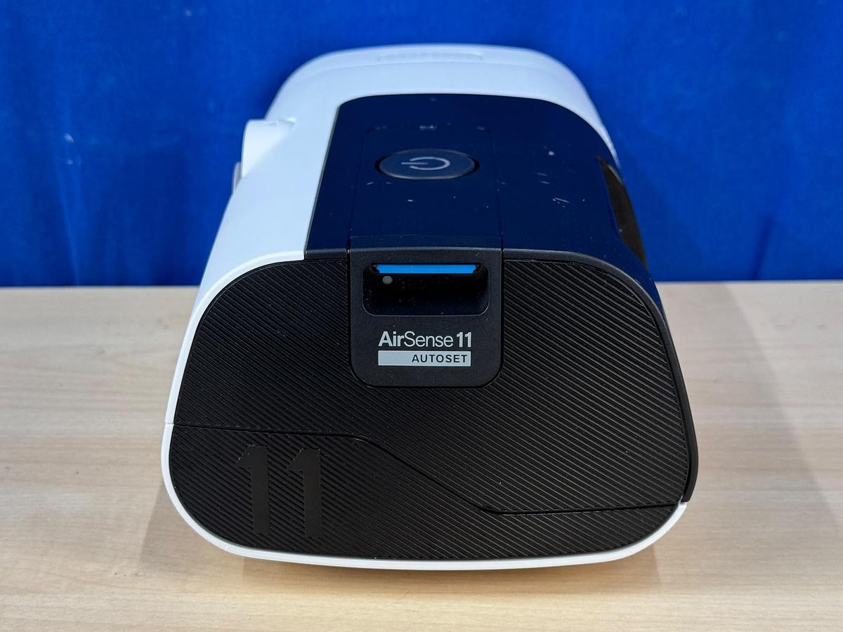 Used RESMED AirSense 11 Hours: 315.5 REF: 39436 YOM: 2025