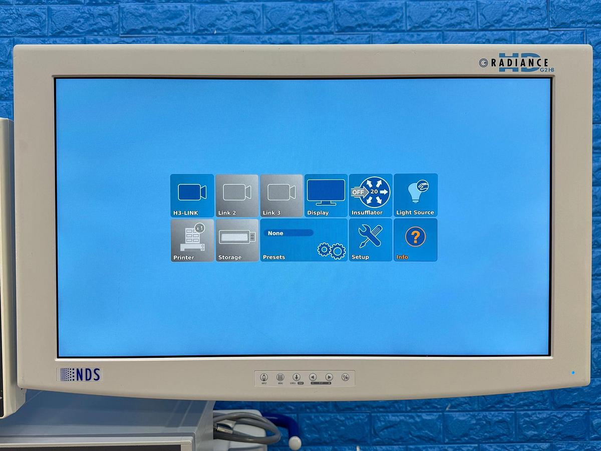 Used Karl Storz Spies Tower: -LCD Monitor 26 Inch  -Aida Monitor 19 Inch Touch Screen -Endoflator with Hose  -Keyboard -Camera Head H3-Z Spies S Full HD TH100  -Aida Control WD 200 -Xenon 300 Light source  -Spies S TC200/TC300 -Sony Printer