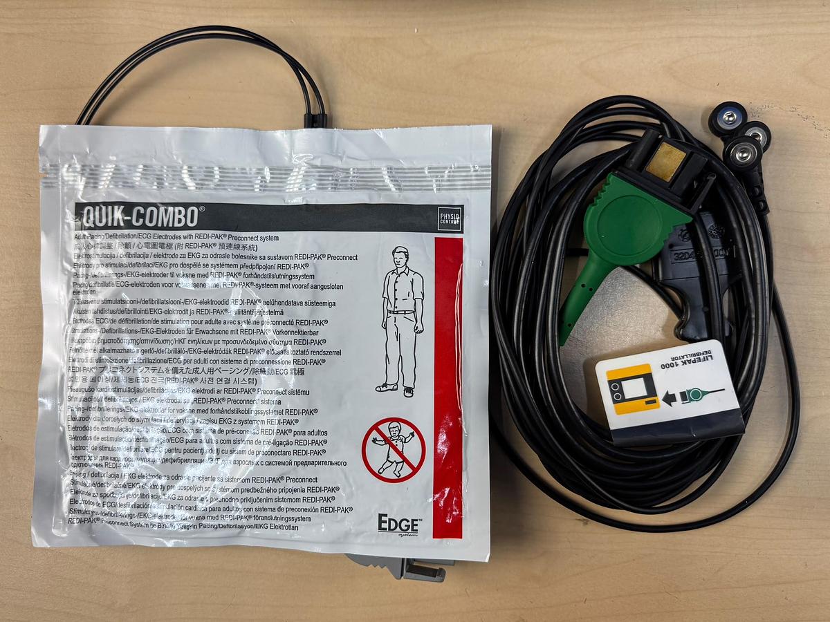 Used Physio Control Lifepak 1000 Defibrillator REF: 320371500491 YOM: 2018