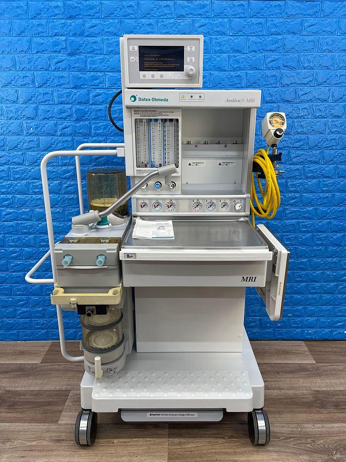 Used Datex-Ohmeda Aestiva/5 MRI YOM: 2001 SN: AMTE 00205