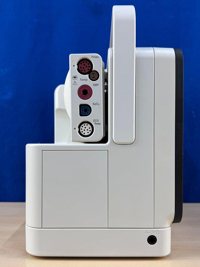 Used Philips MX 400 Patient Monitor  YOM: 2015 