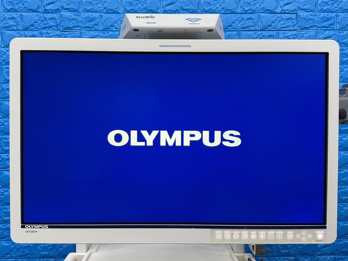 Used Olympus 290 System  Evis Lucera Elite CV-290 SN: 7830146 Evis Lucera Elite CLV-290SL SN: 7821260  Olympus Pigtail MAJ-1911 Olympus Keyboard MAJ-1924 Olympus OEV262H LED Monitor  YOM: 2018 SN: 7870845  Olympus OFP-2 With Foot Switch  YOM: 2017 SN: 21731426 Olympus KV-5 SN: 27 17252 Olympus ESG-100 YOM: 2010 SN: 25367W23-102 Olympus UCR With Hose SN: 7043769