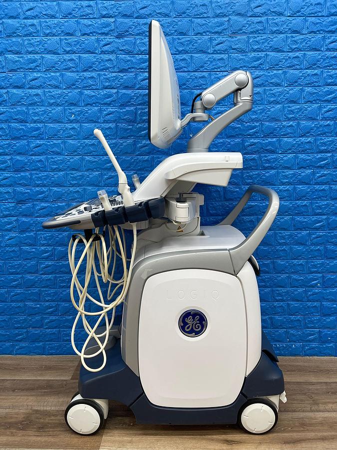 Used GE Logiq E9  YOM: 2014 With 4 Probes.