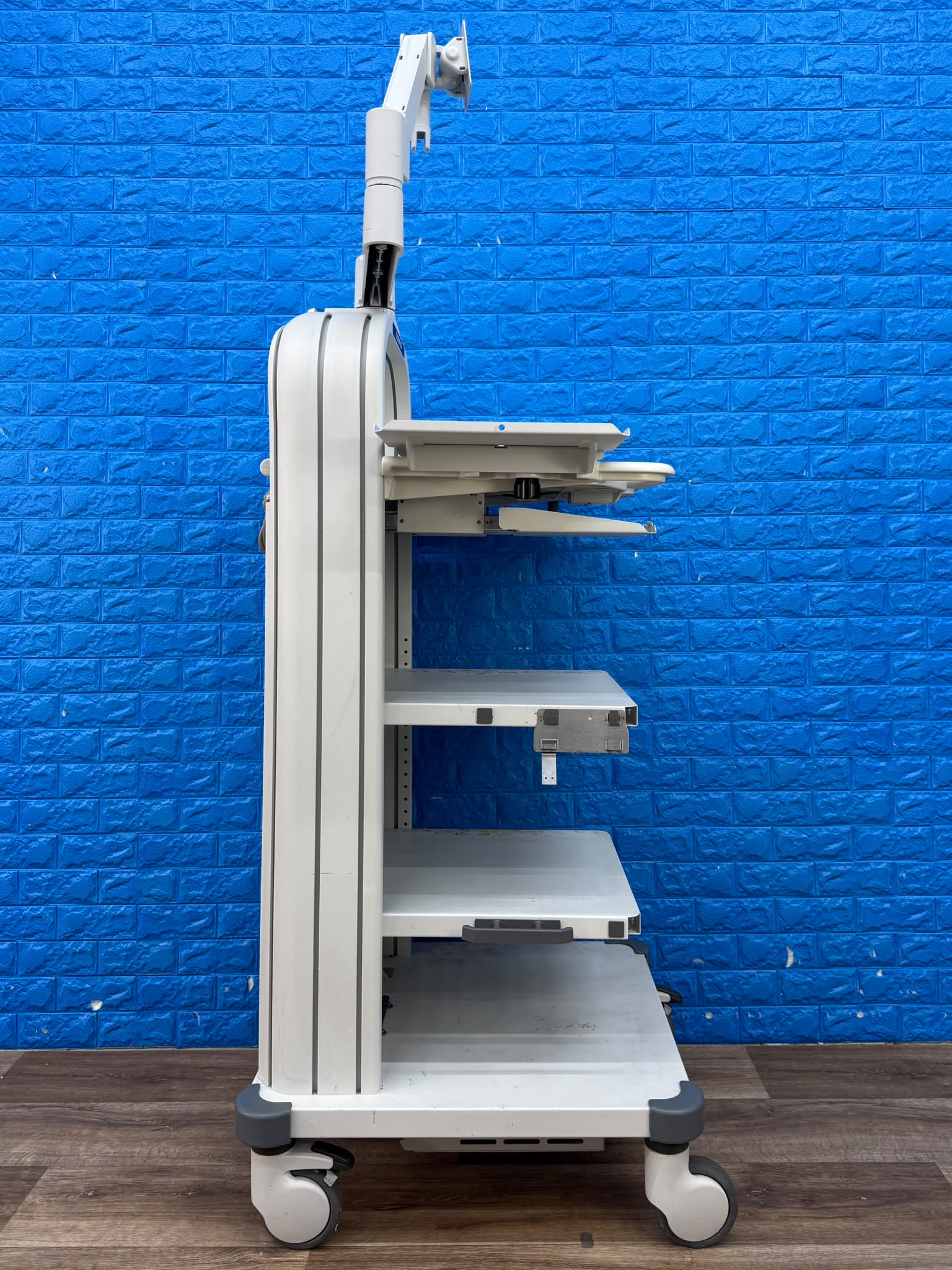 Used Olympus Trolley Model: WM-NP2 YOM: 2016 SN: 21621959