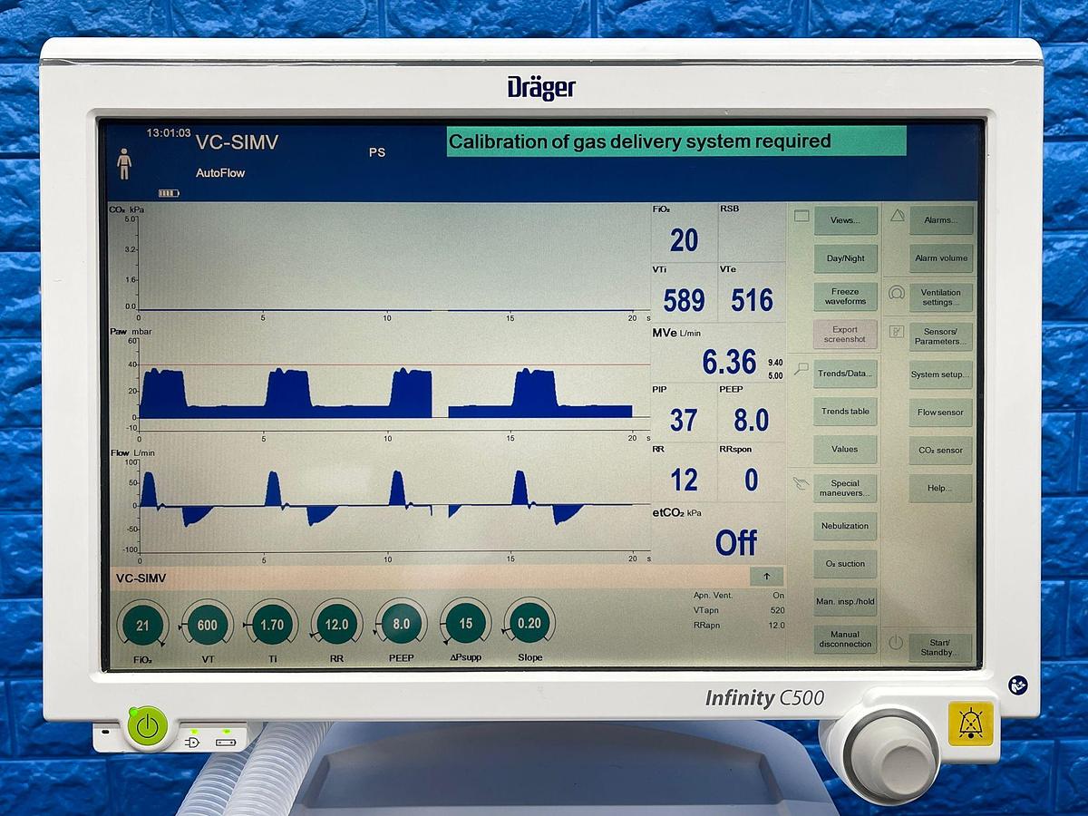 Used Dräger Evita V500 Ventilator SW: S02.51.01 Hours: 11355 YOM: 2017 