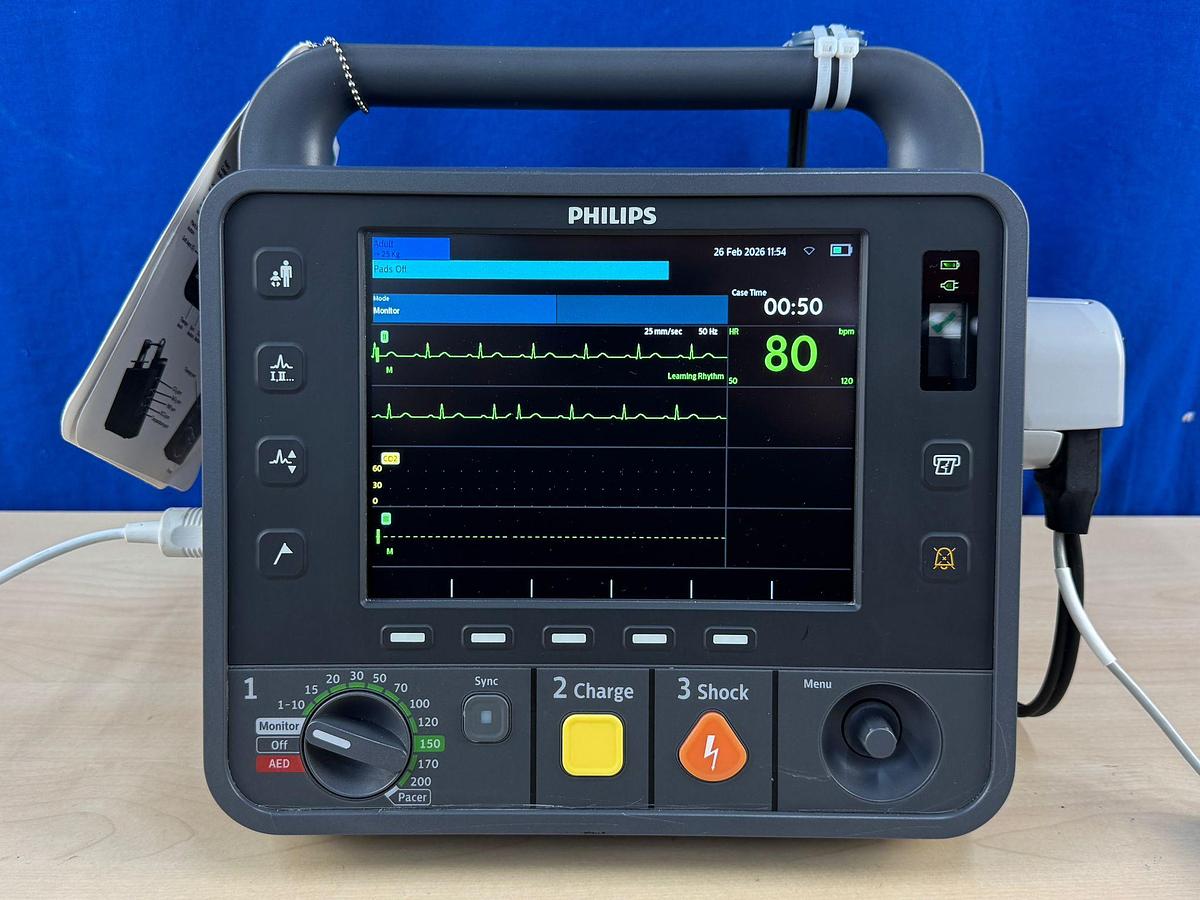 Used Philips HeartStart Intrepid Defibrillator With Efficia External Paddles YOM: 2019 