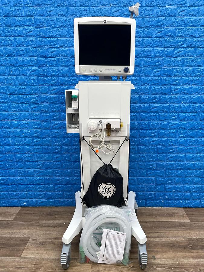 Used GE R860 Ventilator HR: 10203 YOM: 2020