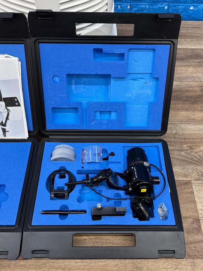 Used Lumenis ACUPULSE DUO Laser 40 Watt REF: SA-10014050 YOM: 2015 SN: 175 Include: Acupulse SurgiTouch Flash Scanner SN: 2118A Acuspot 712 Micromanipulator SN: 846 4x CO2 Laser Glasses
