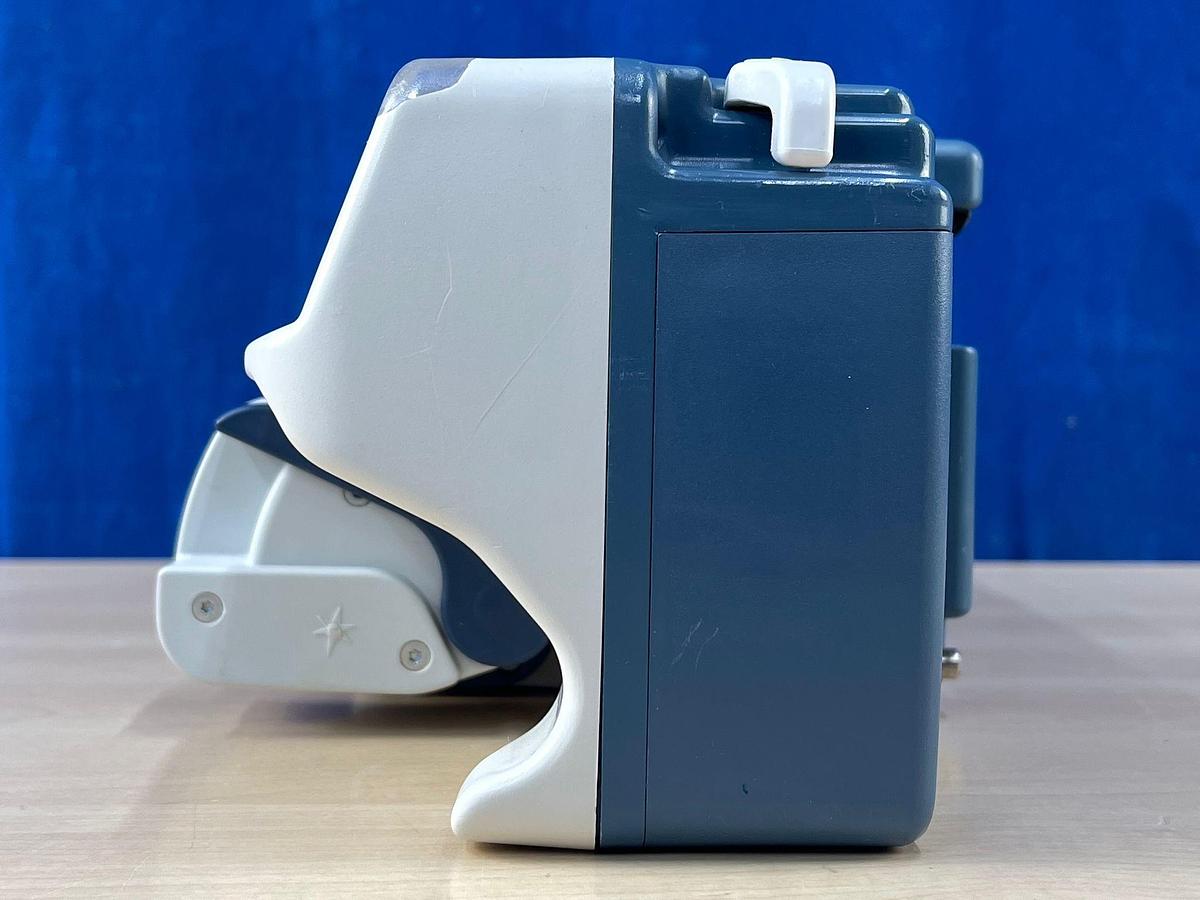 Used Alaris Plus CC CareFusion Syringe Pump YOM: 2011 