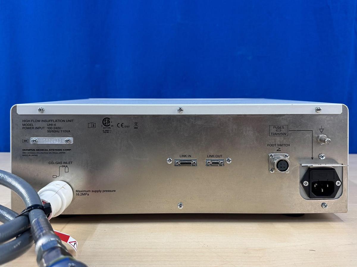 Used Olympus UHI-4 High Flow Insufflation Unit With Hose Include Olympus MAJ-1939 Foot Switch REF: 33.1.57.9.46