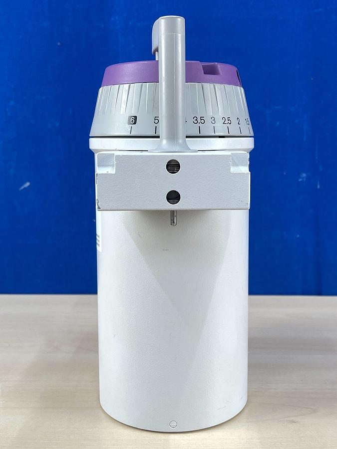 Used Dräger Isoflurane 2000 Vaporiser REF: M35054-14 YOM: 2010