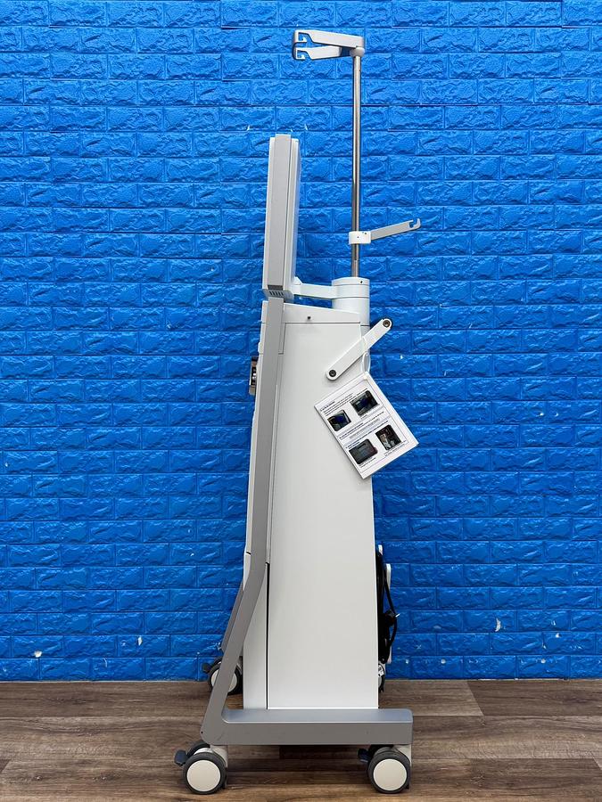 Used CARL ZEISS Visalia S500 REF: 640420 with 3 Hand Pieces YOM: 2013