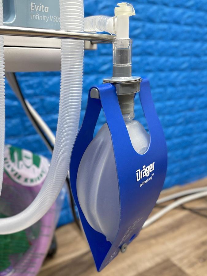 Used Dräger Evita InfinityV500 Ventilator, YOM: 2014