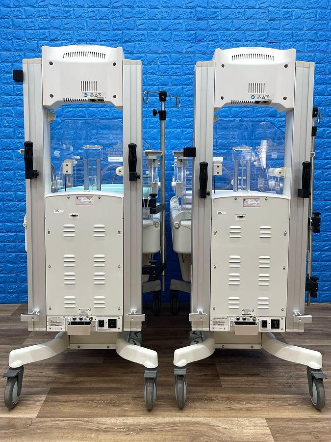 Used GE Giraffe Infant Incubator, YOM:2018, YOM:2018