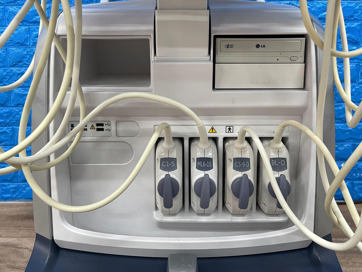 Used GE Logiq E9  YOM: 2014 With 4 Probes.