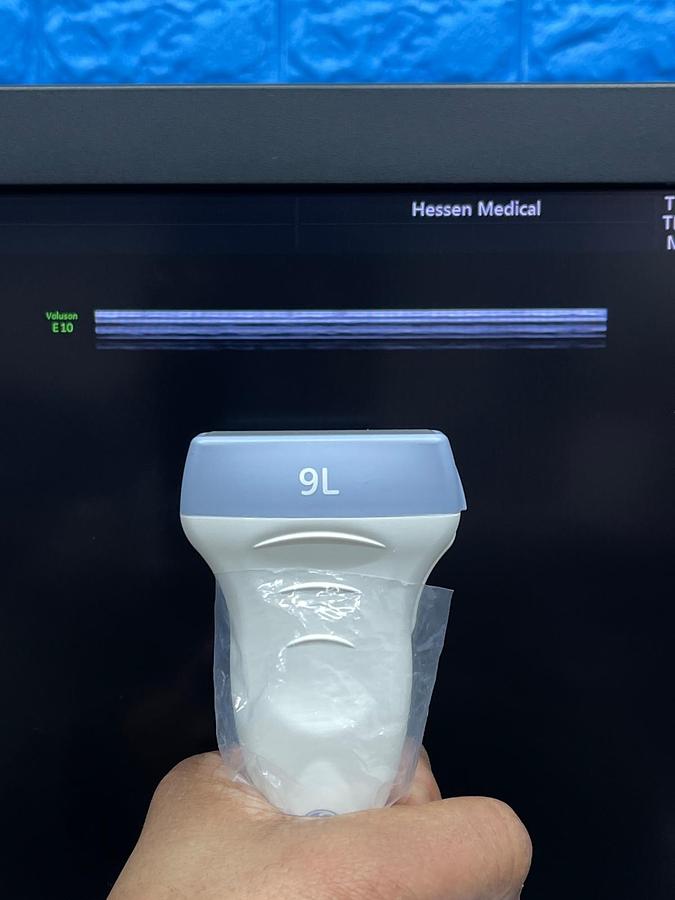 Used GE Voluson E10 OLED BT19 HD LIVE, YOM: 2017