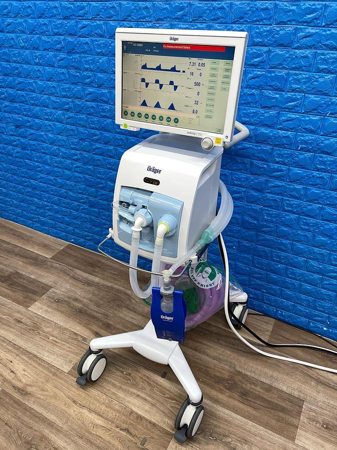 Used Dräger V500 Ventilator, YOM: 2015