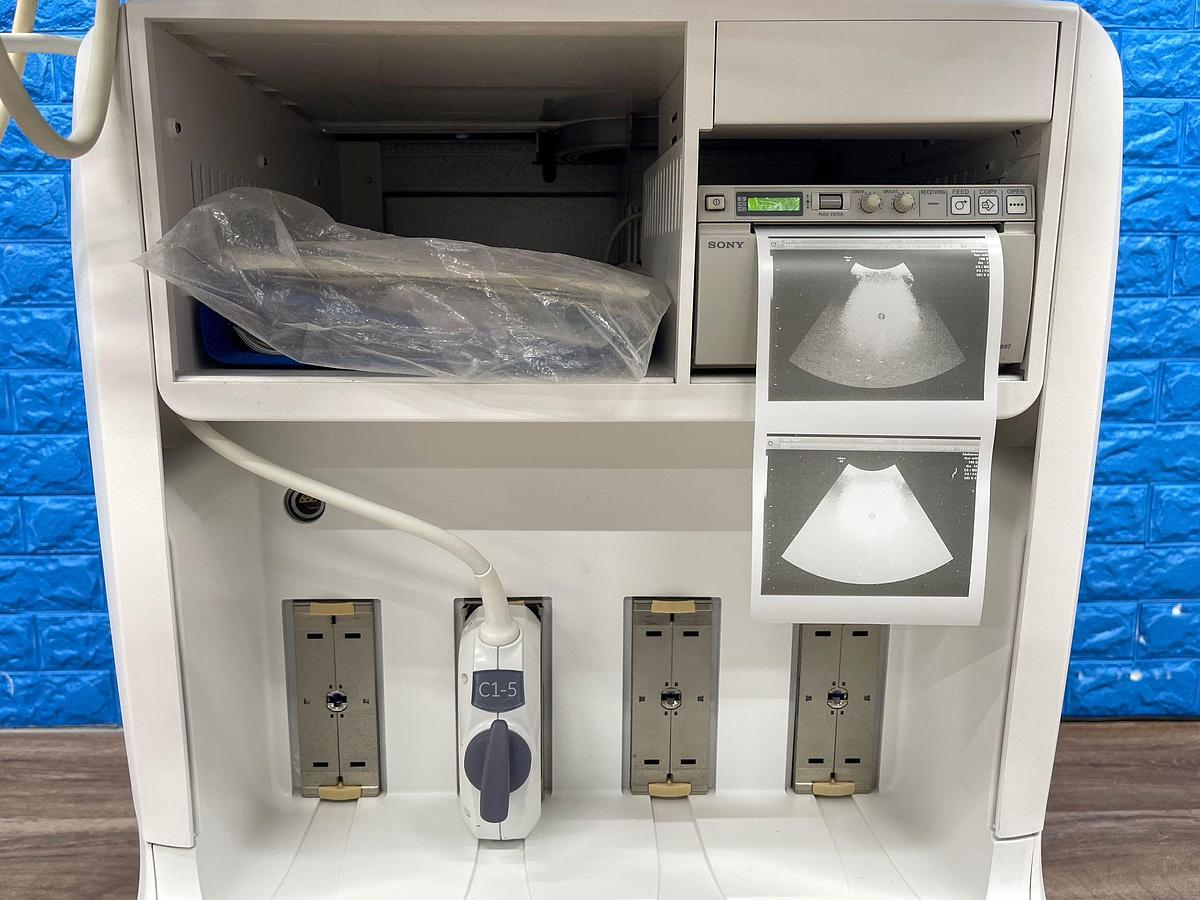 Used GE Voluson E8, YOM: 2011