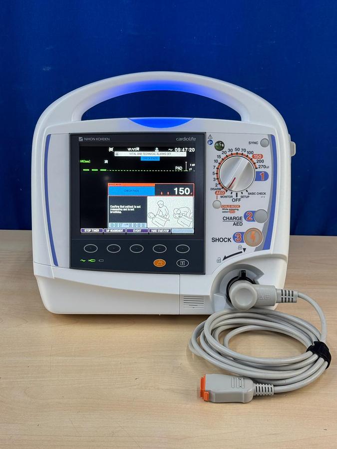 Used Nihon Kohden Cardiolife Defibrillator Model: TEC-5621 YOM: 2019