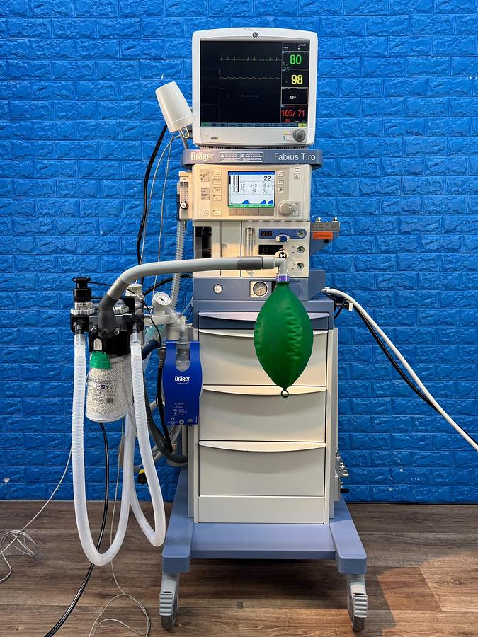 Used Dräger Fabius Tiro YOM: 2011 SN: ASCC-0212 Include GE B650 Patient Monitor YOM: 2013 SN: SEW13244968HA With SPO2 & ECG Cables