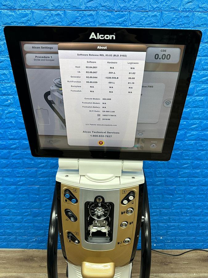 Used ALCON Centurion Phaco Machine, YOM: 2016 Phacoemulsifier