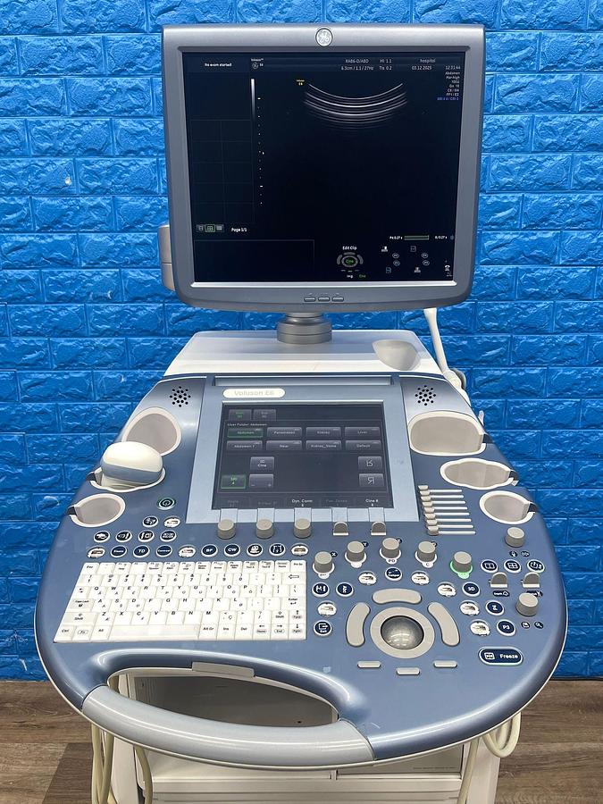 Used GE Datex Ohmeda Voluson E6 Ultrasound YOM: 2015 Probes RAB6-D YOM: 2015 IC5-9-D YOM: 2015