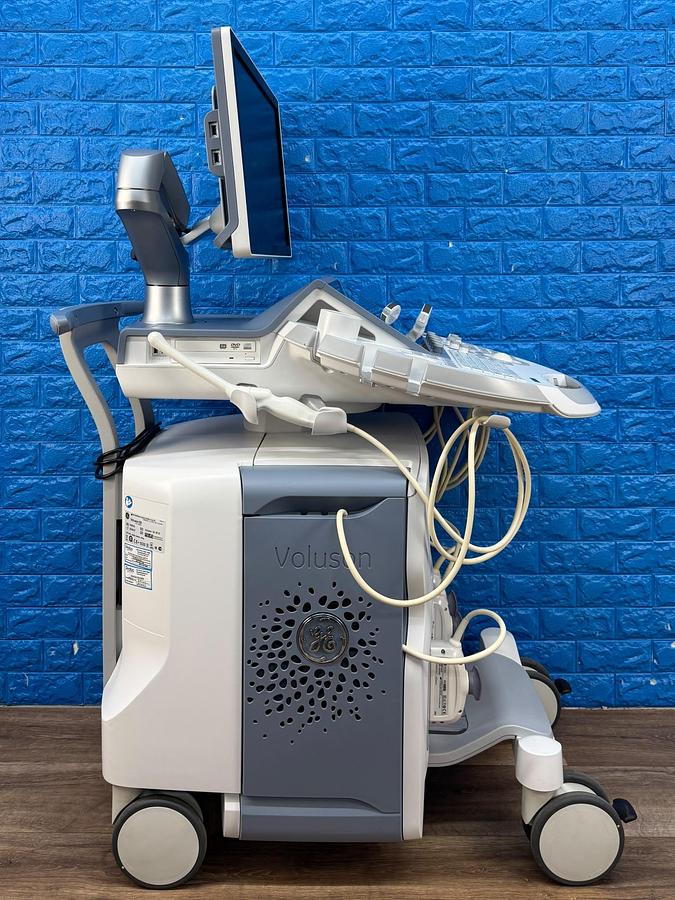 Used GE Voluson E8 Ultrasound YOM: 2019  