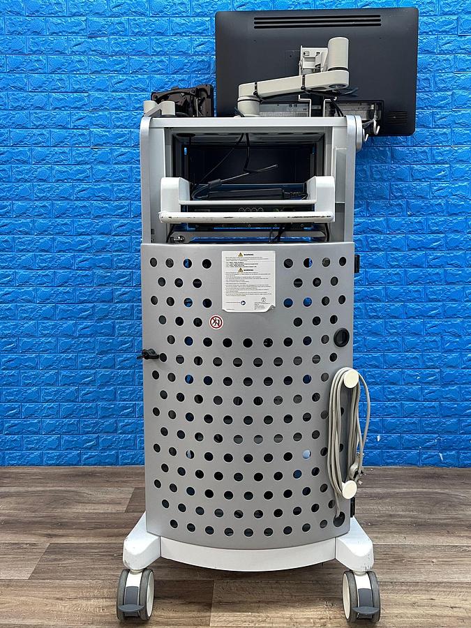 Used ARTHREX Synergy UHD4 4K Tower LED 4K Monitor 32 inch YOM: 2018