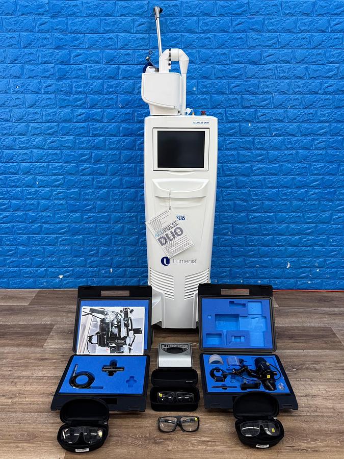 Used Lumenis ACUPULSE DUO Laser 40 Watt REF: SA-10014050 YOM: 2015 SN: 175 Include: Acupulse SurgiTouch Flash Scanner SN: 2118A Acuspot 712 Micromanipulator SN: 846 4x CO2 Laser Glasses