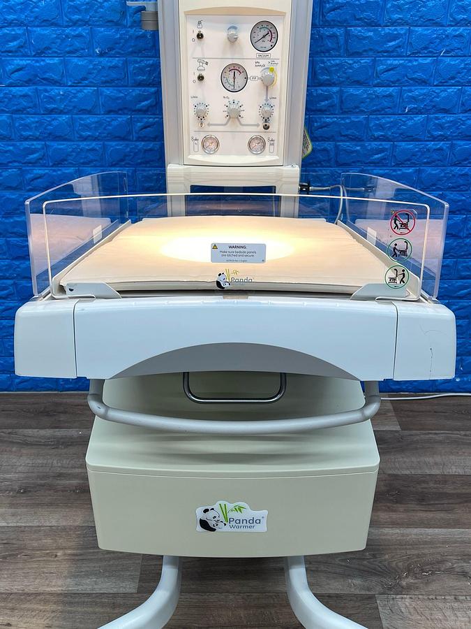 Used GE Panda Incubator YOM: 2010
