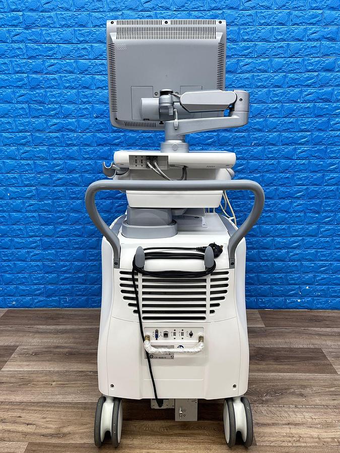 Used GE Voluson E8, YOM: 2011