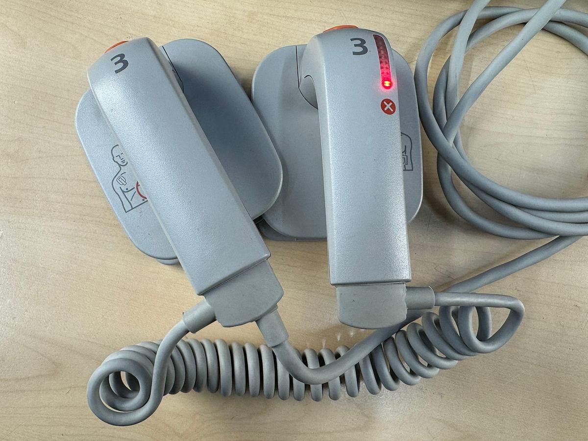 Used Philips HeartStart Intrepid Defibrillator With Efficia External Paddles YOM: 2019 