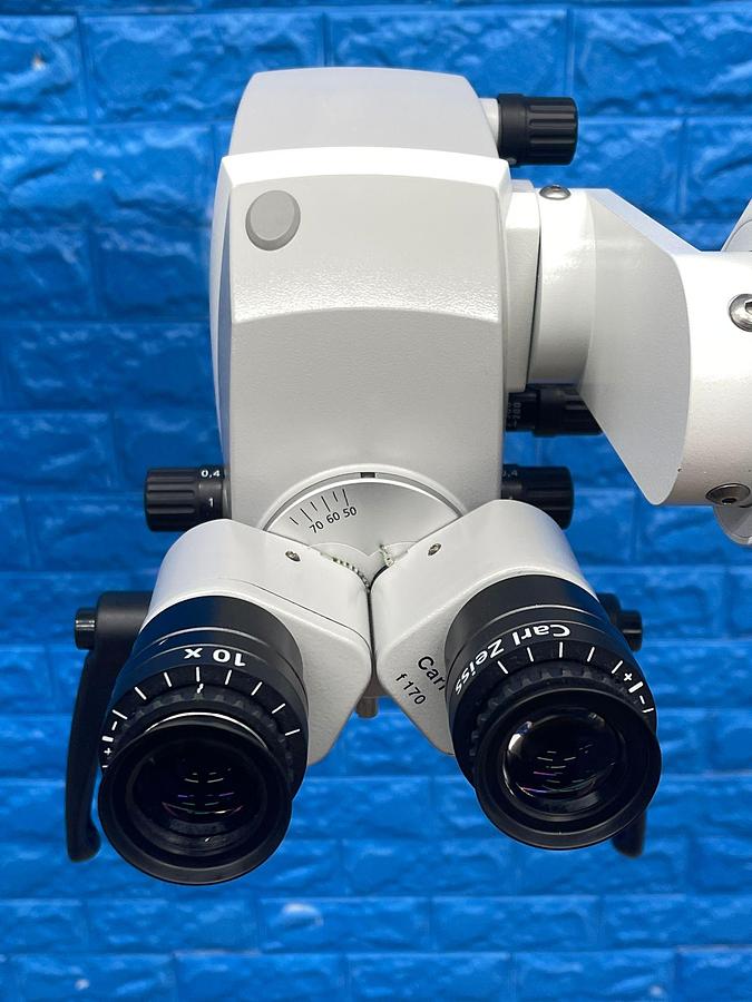 Used ZEISS S7 OPMI Movena Microscope YOM: 2009