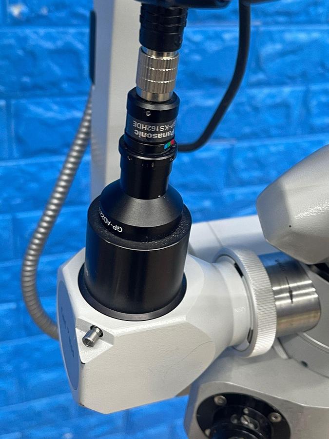 Used ZEISS S8 OPMI VISU 150 Microscope  