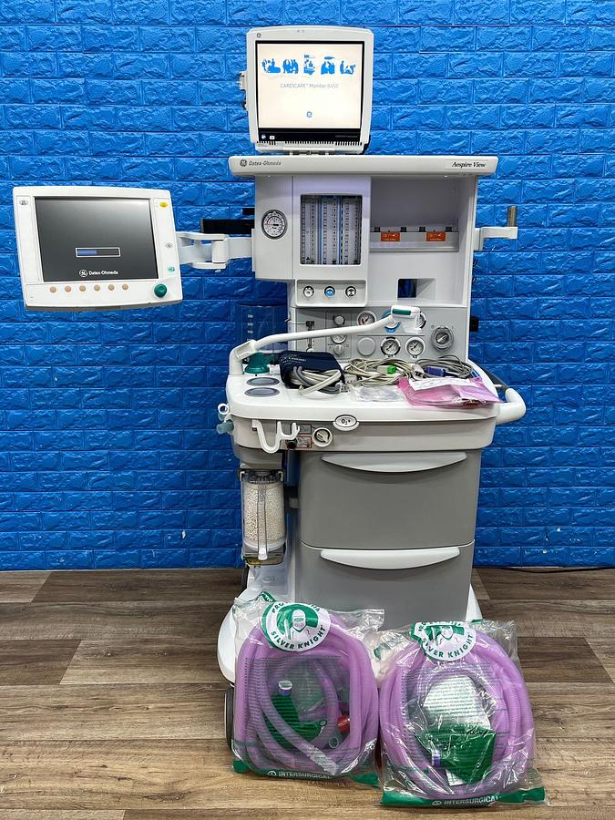 Used  GE Aespire View Anesthesia YOM: 2015 Include GE B450 Patient Monitor With E-miniC Gas Module And Leads YOM: 2015 