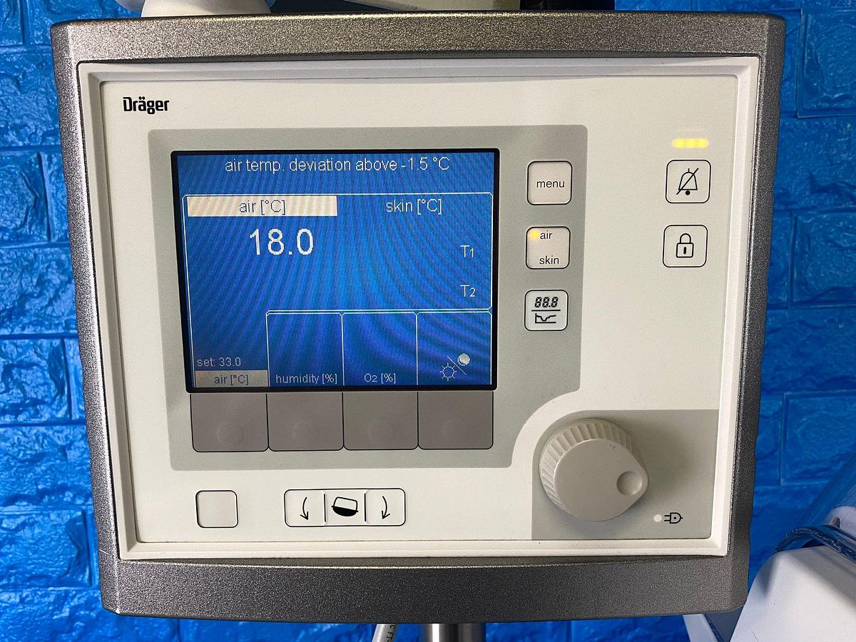 Used Dräger Baby Incubator Caleo YOM:2009