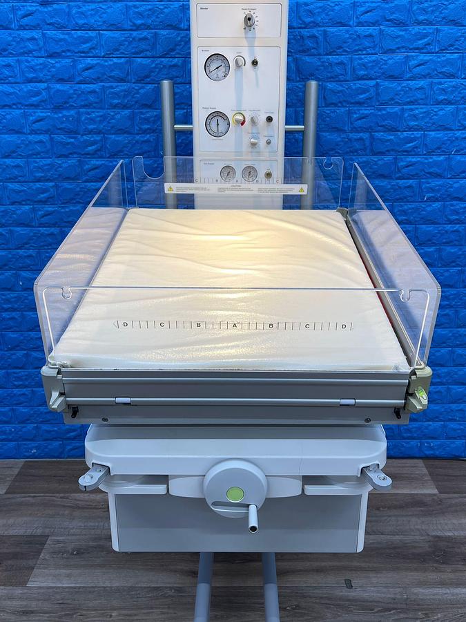 Used Dräger Resuscitaire YOM: 2016