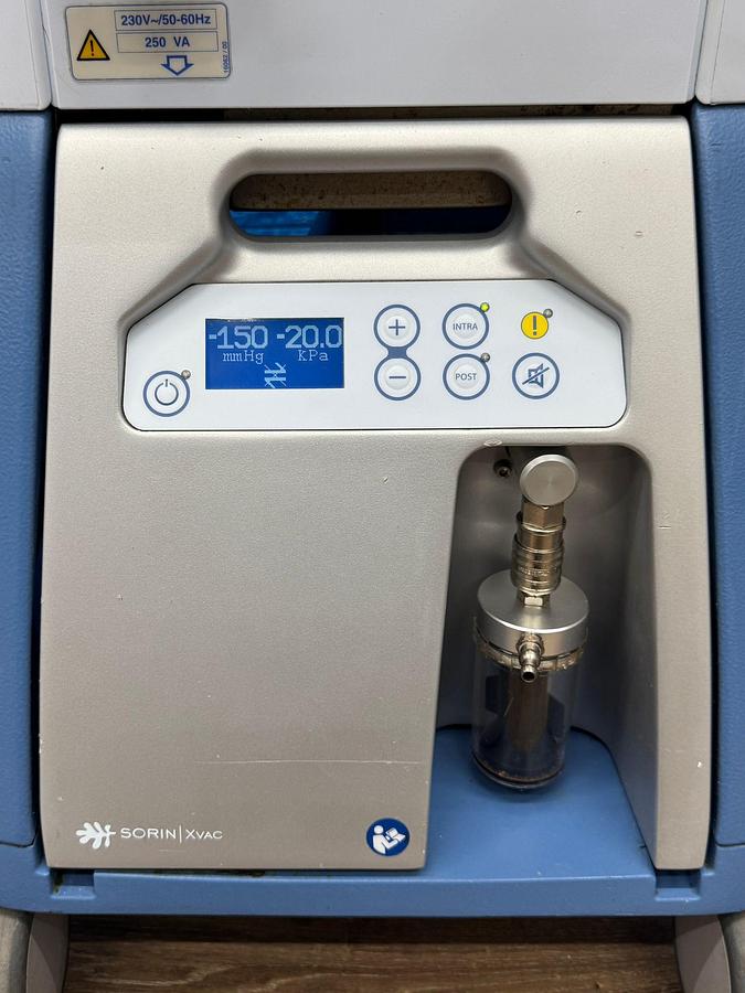 Used Sorin Xtra Auto Transfusion System REF: 75220 YOM: 2013 SN: BO22976  L13 Include Sorin Xvac Pump REF: 75306 YOM: 2015 SN: BO27119N15