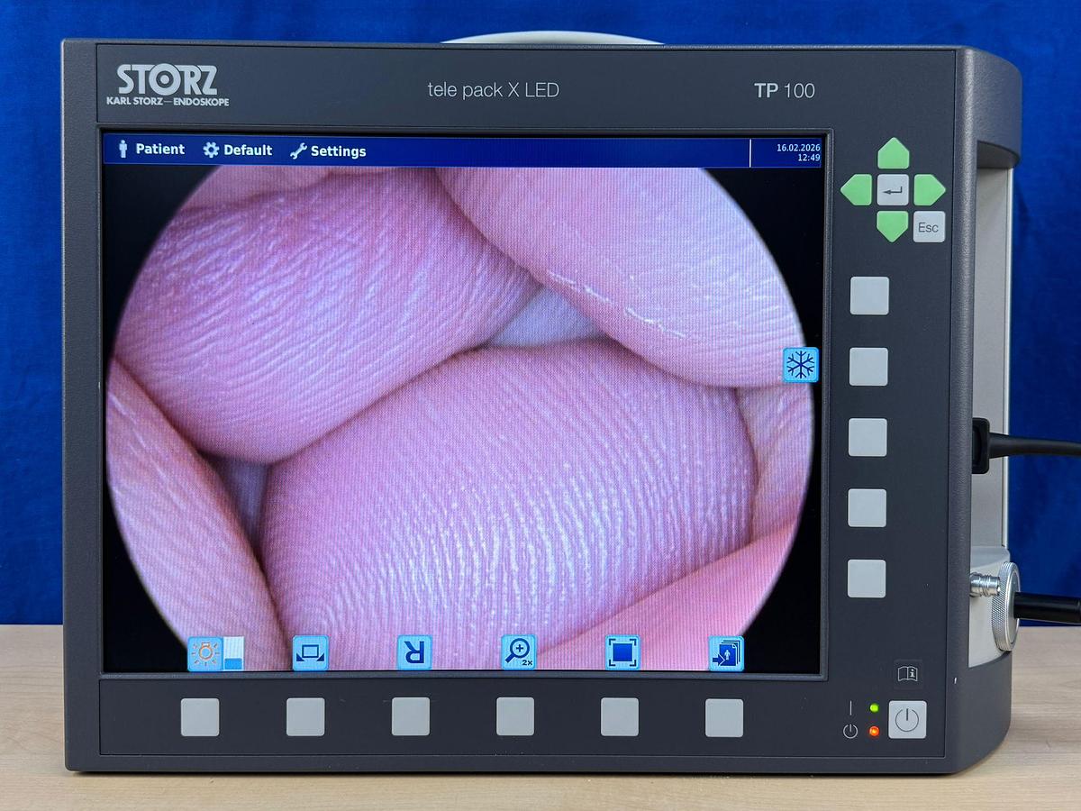 Used Karl Storz Tele Pack X LED TP 100 SN: ZU3890 Include Karl Storz Tele Cam SN: PT864874-H Karl Storz Light Cable And Keyboard