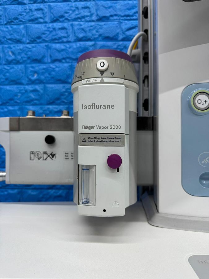 Used Dräger Perseus A500 Anesthesia YOM: 2015 