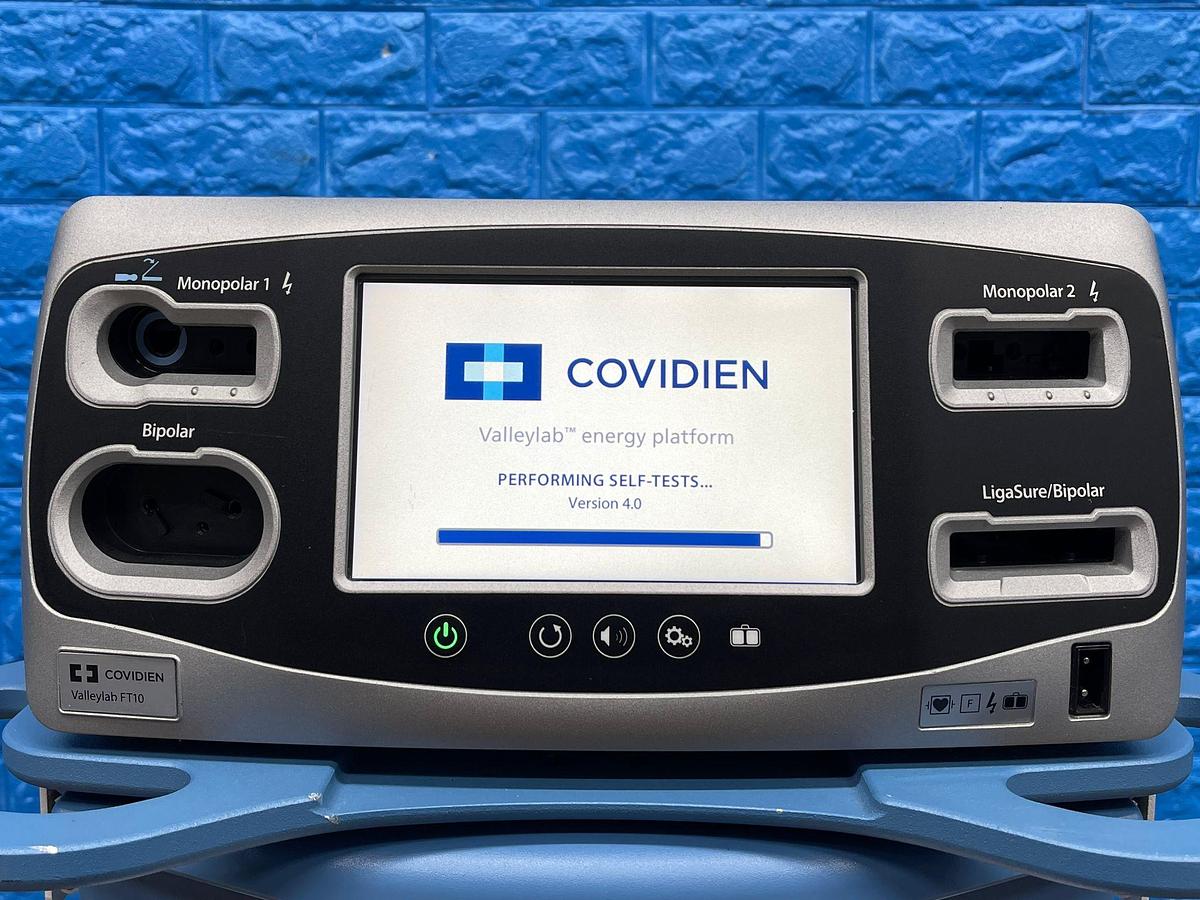 Used COVIDIEN Valleylab FT10 YOM: 2018 Includes Smoke Evacuator YOM: 2018 Monopolar and Bipolar Foot switch Electrosurgical Unit